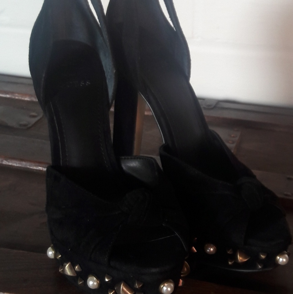 Guess KENZIE platform heels